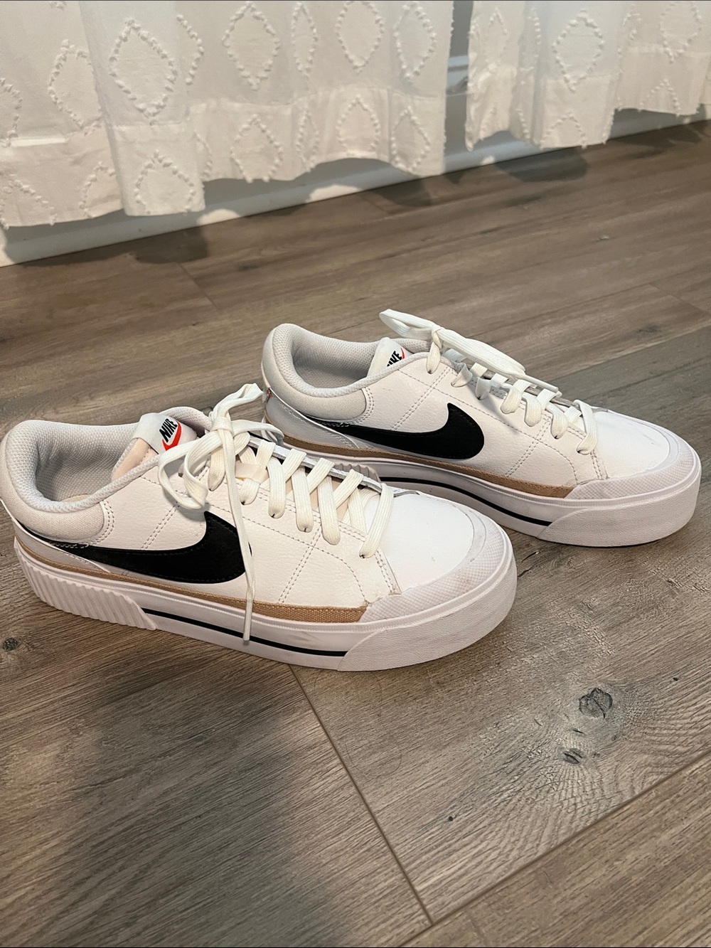 Nike White Low-Top Platform Sneakers with Black Swoosh and Tan Stripe- Size 9